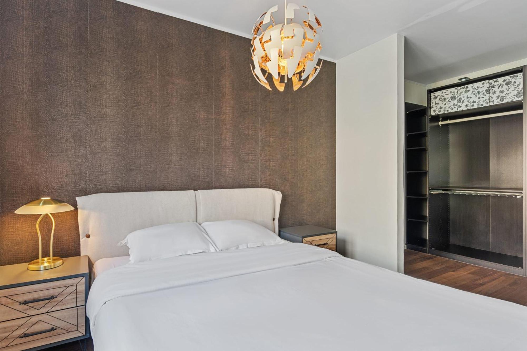 Modern Lux With Balcony In Appartement Luxemburg
